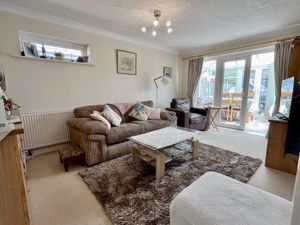 Lounge- click for photo gallery